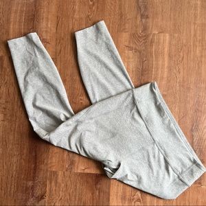 Outdoor Voices Mid rise Midrise Warmup 3/4 Legging Grey Dove Medium M